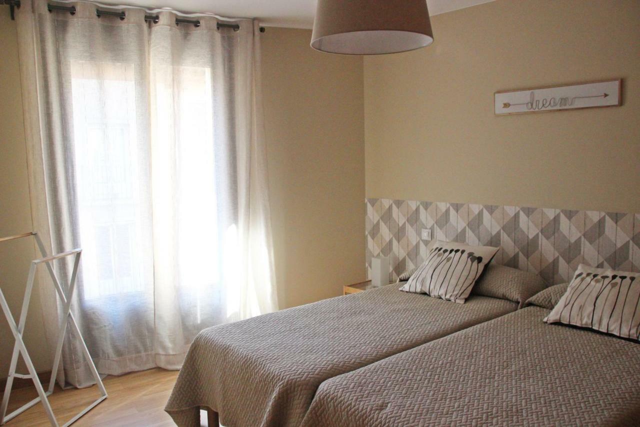 Sameva Plaza Espana Сарагоса Экстерьер фото